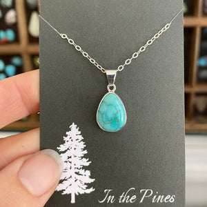 Carico Lake turquoise necklace