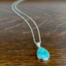 Load image into Gallery viewer, Carico Lake turquoise necklace